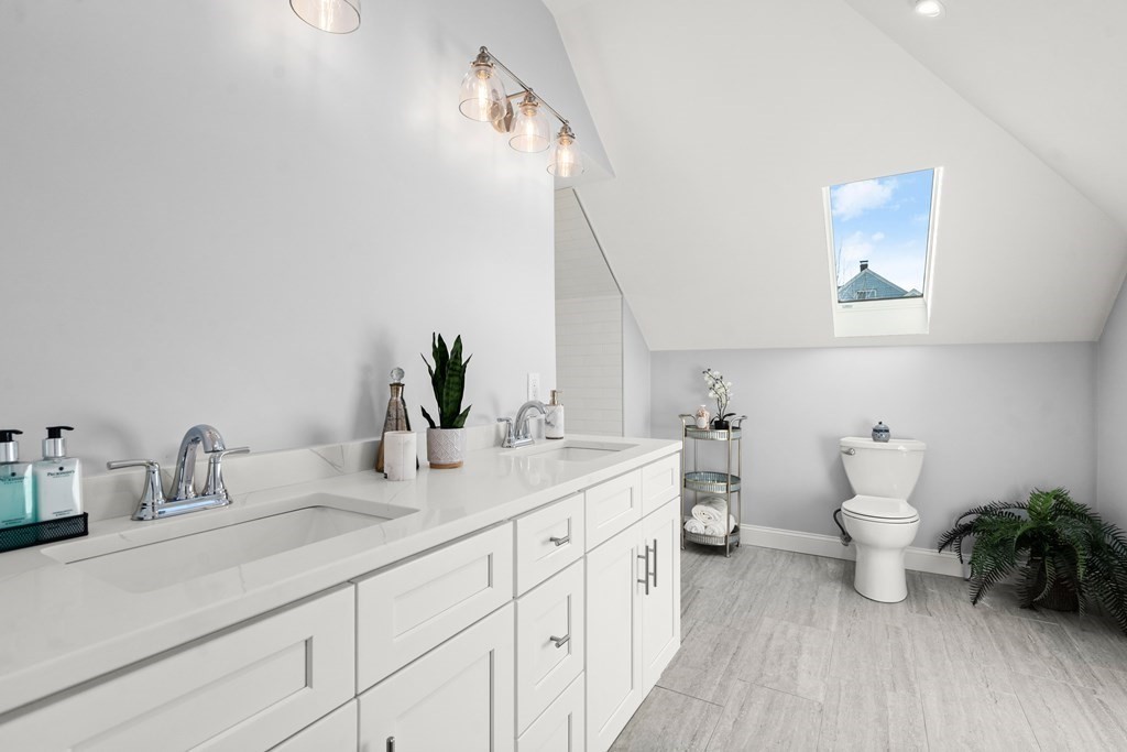 33 Bexley Road Boston, MA 02131 - Photo 12 of 18 Gallery Image 12