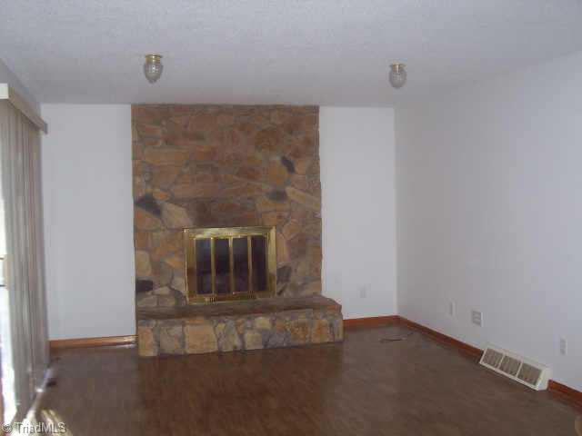 262 Oakview Road Linwood, NC 27299 - Photo 2 of 5 Other. Living Room