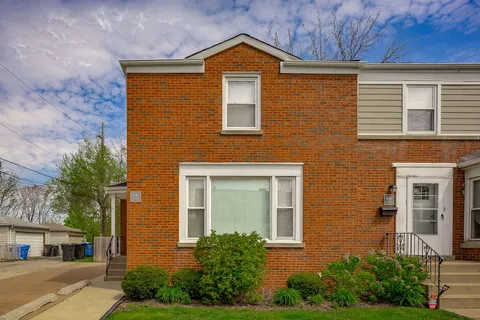 $1,325,000 | 5640 West Carmen Avenue, Chicago, IL 60630