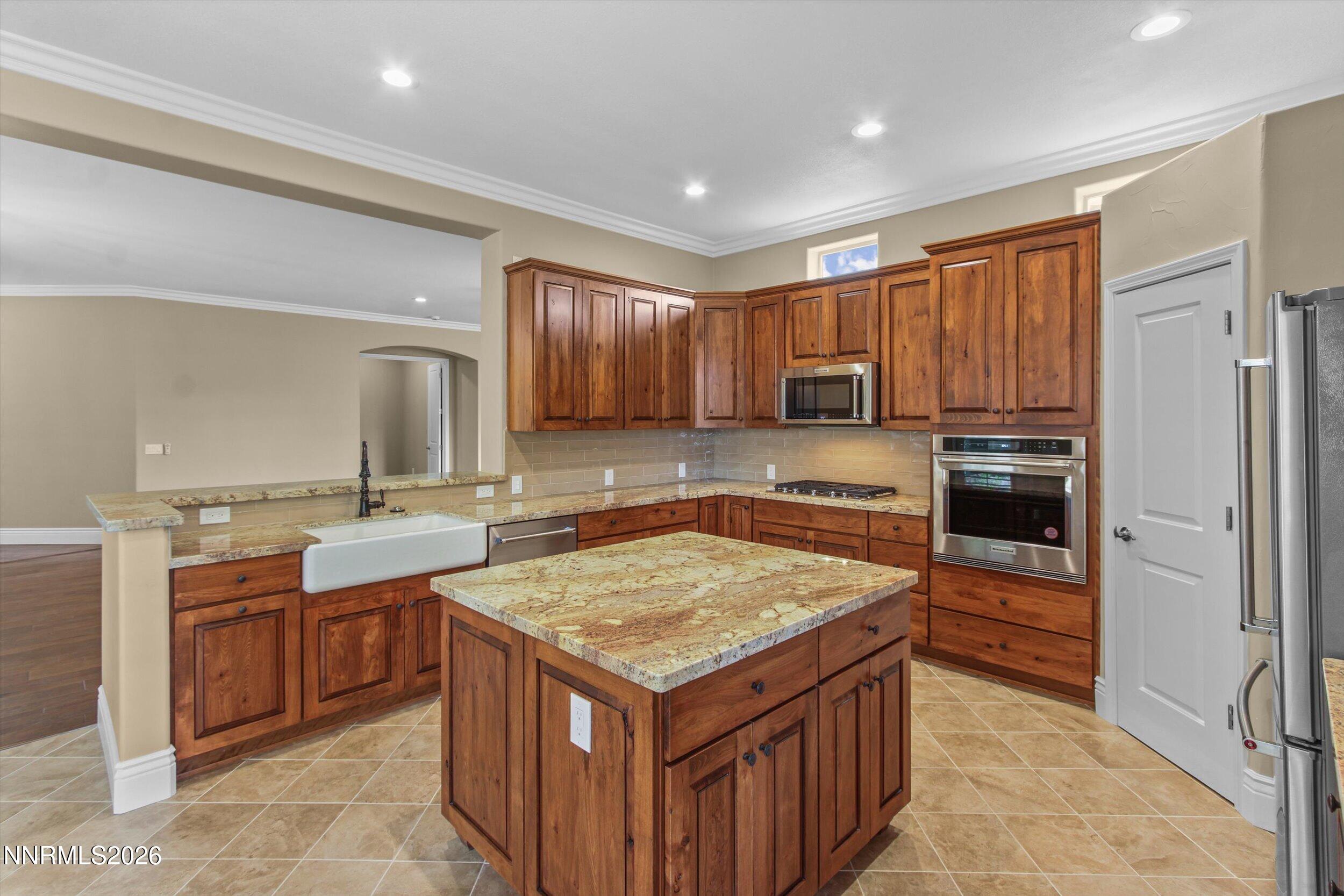 9900 Wilbur May Parkway, Unit 1902 Reno, NV 89521 - Photo 8 of 61 Kitchen