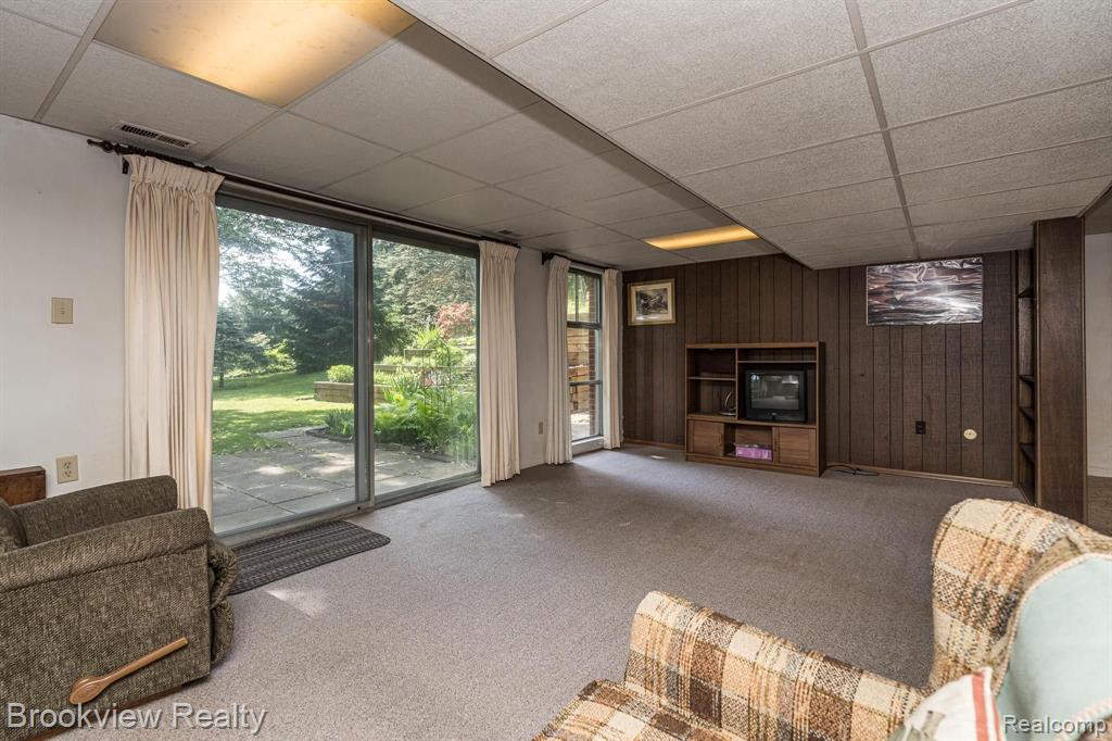 290 Donegal Drive Rochester Hills, MI 48309 - Photo 20 of 33