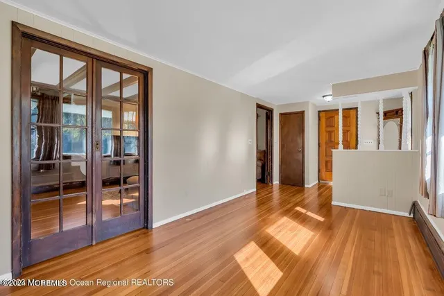 a view of livingroom with hardwood