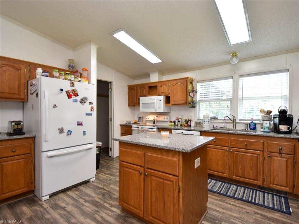 1954 Price Road Eden, NC 27288 - Photo 11 of 23 Gallery Image 11