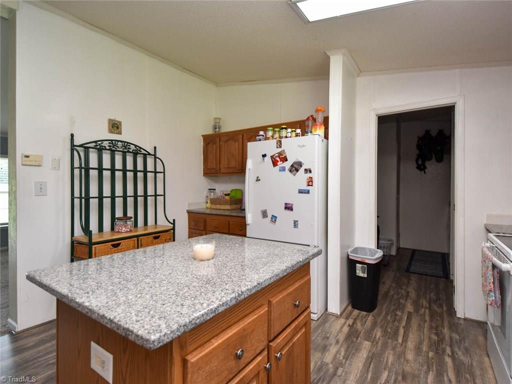 1954 Price Road Eden, NC 27288 - Photo 12 of 23 Gallery Image 12