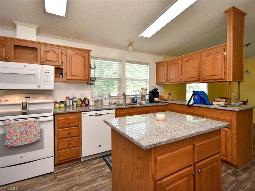 1954 Price Road Eden, NC 27288 - Photo 13 of 23 Gallery Image 13