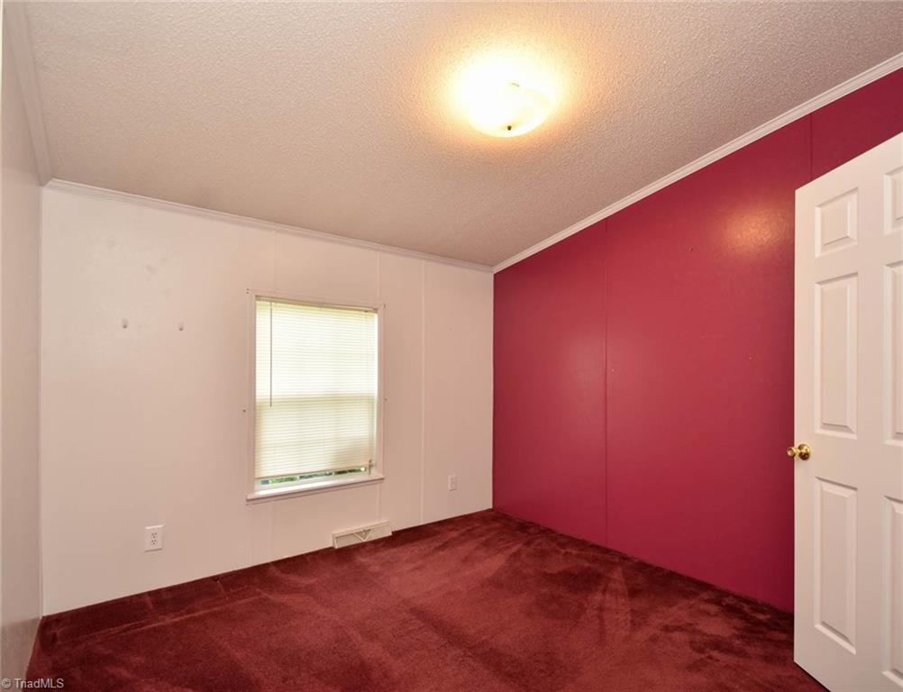 1954 Price Road Eden, NC 27288 - Photo 20 of 23 Gallery Image 20