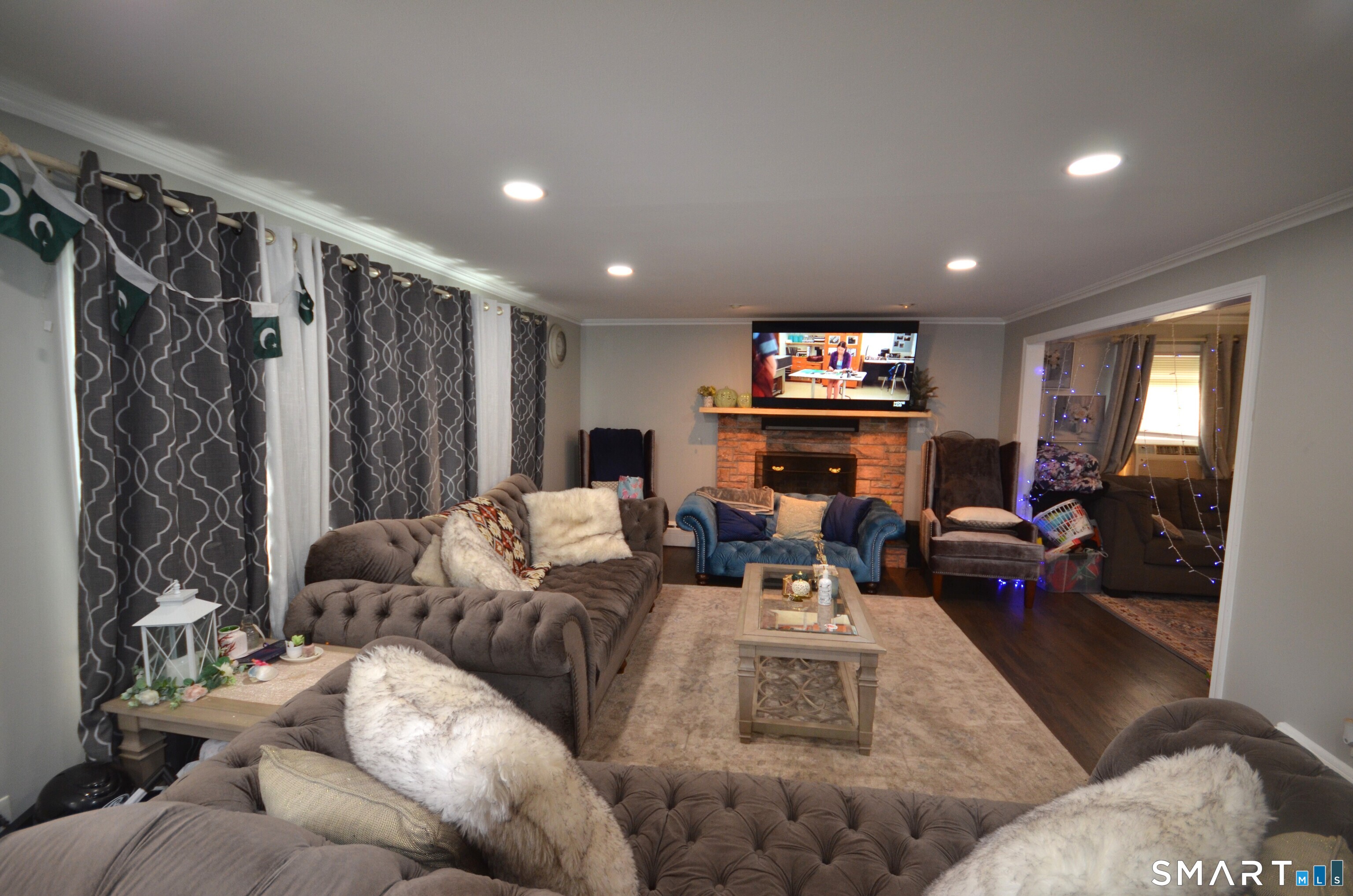 90 Colonese Road Fairfield, CT 06825 - Photo 7 of 12 Gallery Image 7