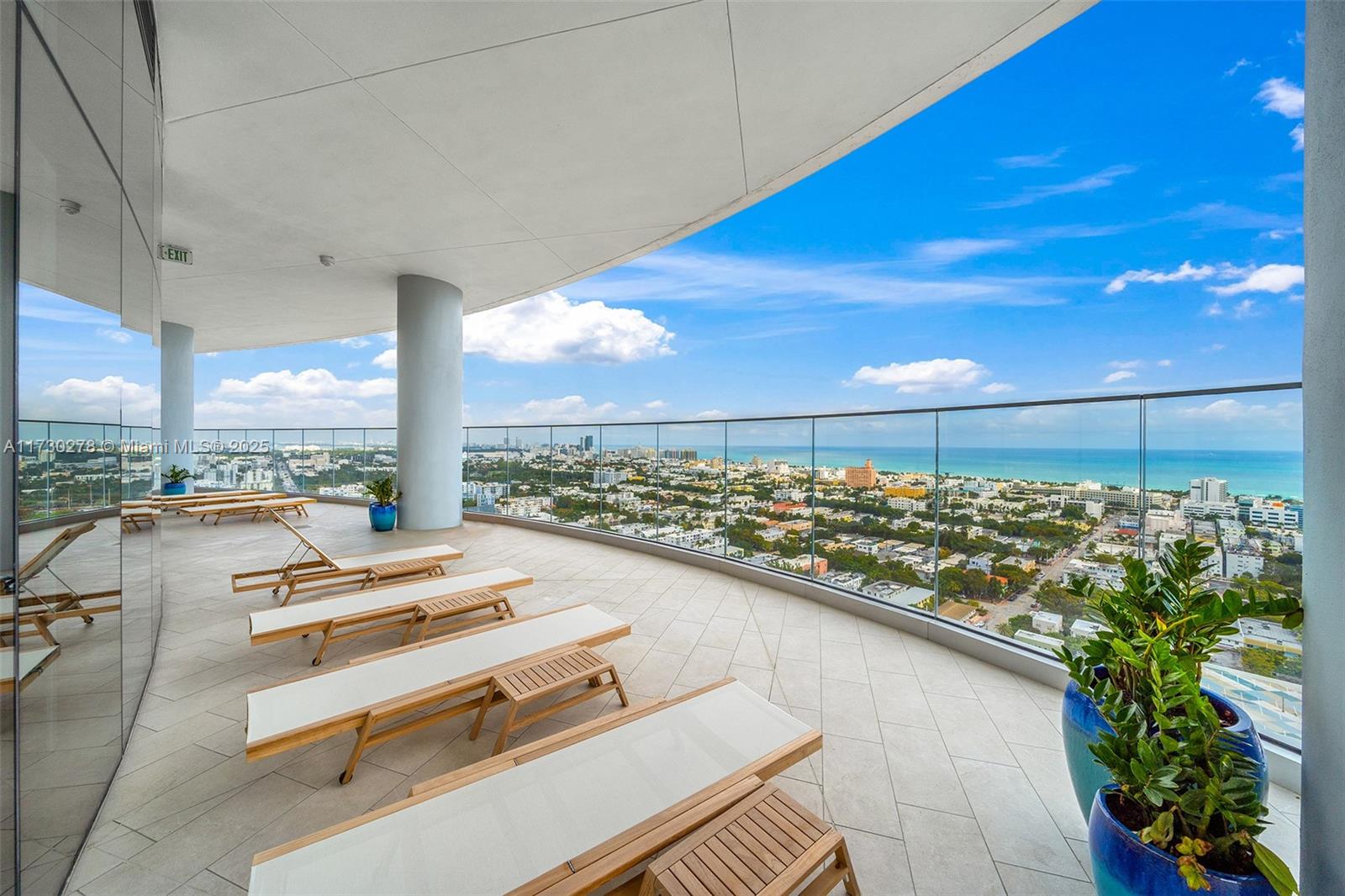 500 Alton Road, Unit 3101 Miami Beach, FL 33139 - Photo 36 of 53 a outdoor space with lots of green space