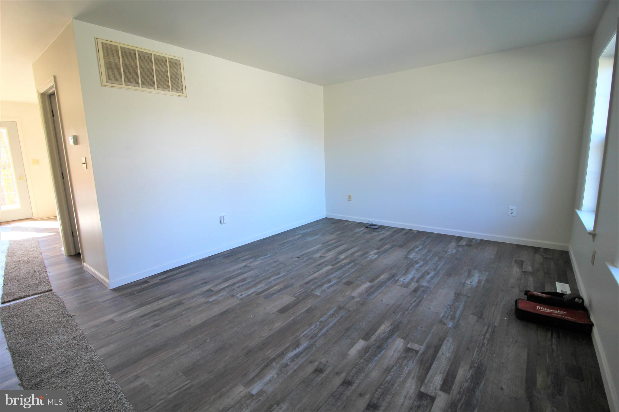 1431 Valley Road, Unit 1 Coatesville, PA 19320 - Photo 3 of 11 Picture of a similar unit