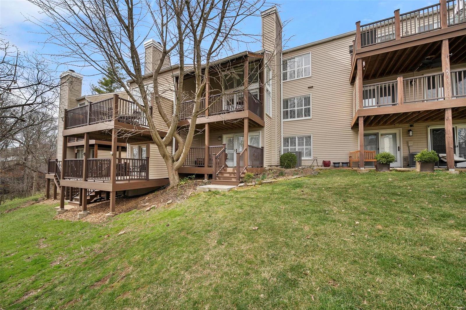 740 Ridgeview Cir Lane Ballwin, MO 63021 - Photo 25 of 27