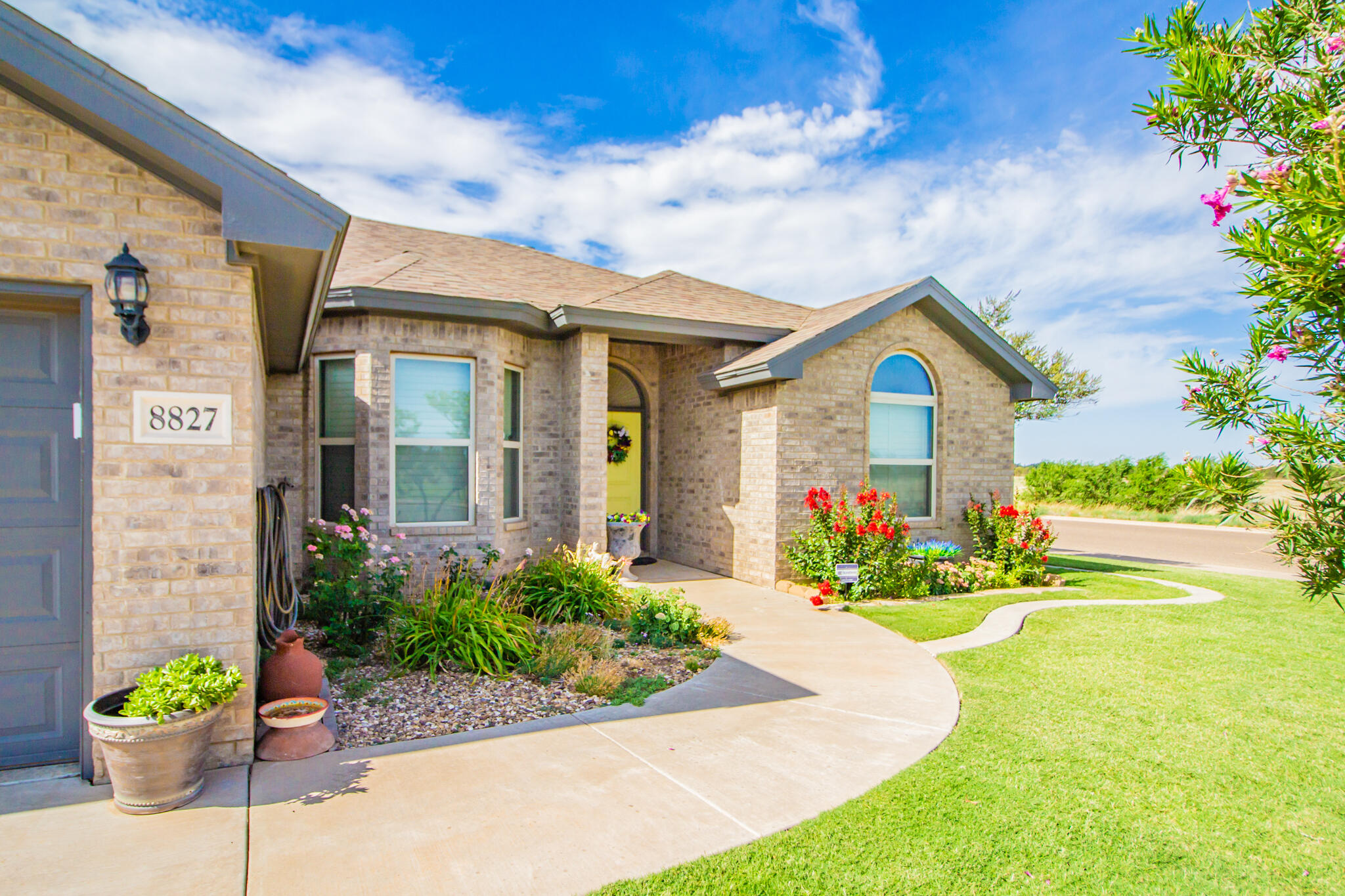 8827 13th Street Lubbock, TX 79416 - Photo 2 of 32 IMG_9161
