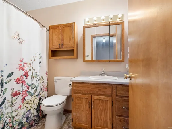 $250,000 | 5514 Senna Drive, Fort Wayne, IN 46804