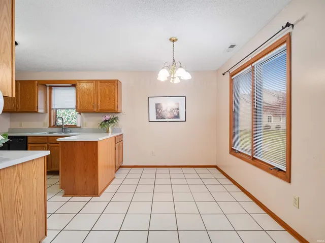 $250,000 | 5514 Senna Drive, Fort Wayne, IN 46804