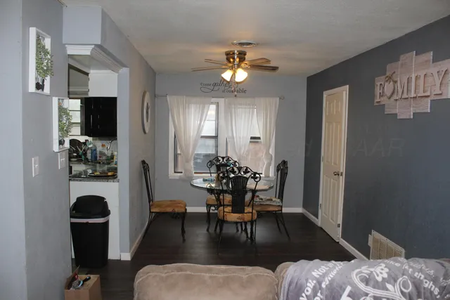 a view of a livingroom and dining room