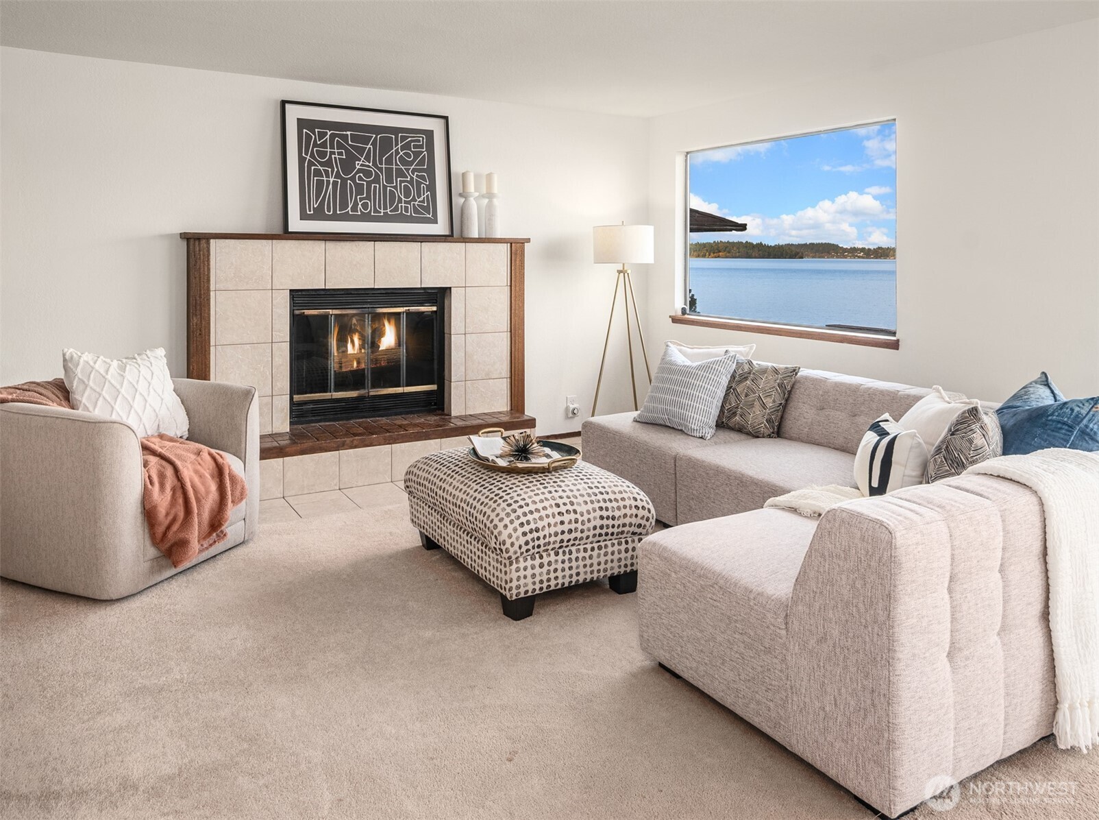 9764 Rainier Avenue South Seattle, WA 98118 - Photo 12 of 40 a living room with furniture and a fireplace