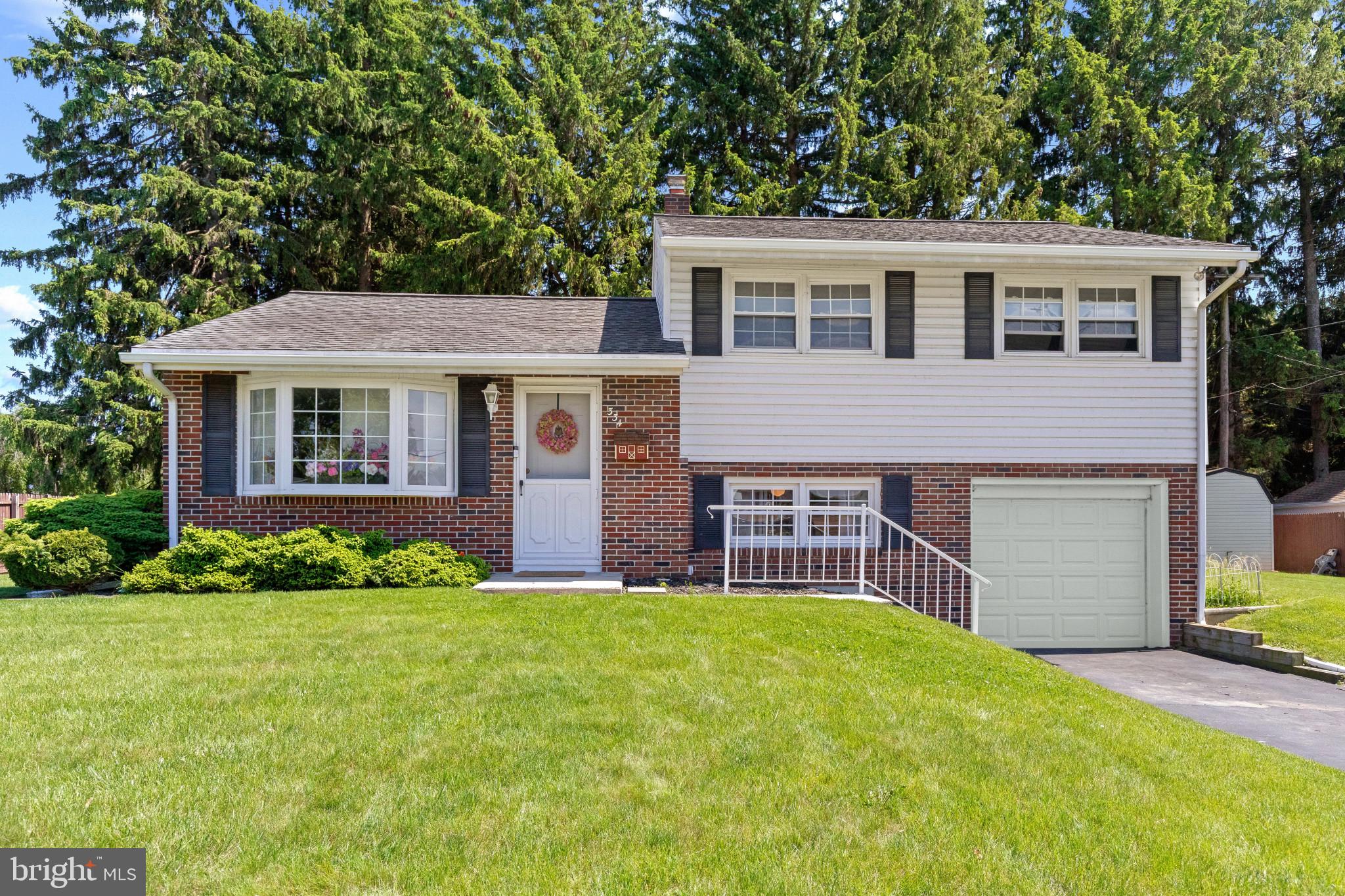 334 Ernst Road Reading, PA 19601 - Photo 1 of 24