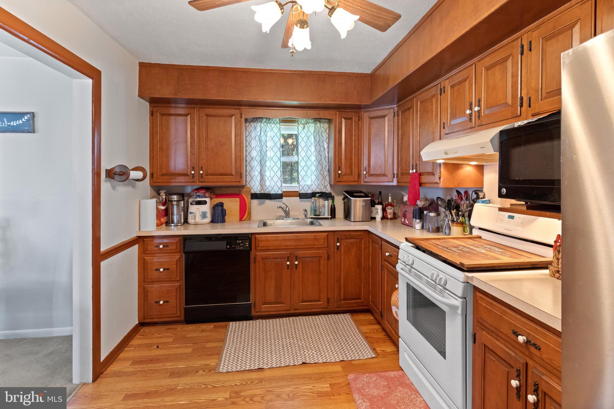 334 Ernst Road Reading, PA 19601 - Photo 9 of 24