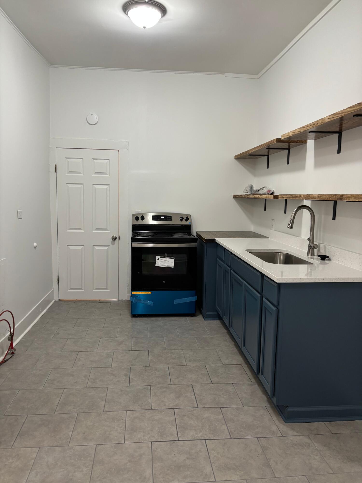 403 West Hampton Avenue, Unit B Sumter, SC 29150 - Photo 5 of 34