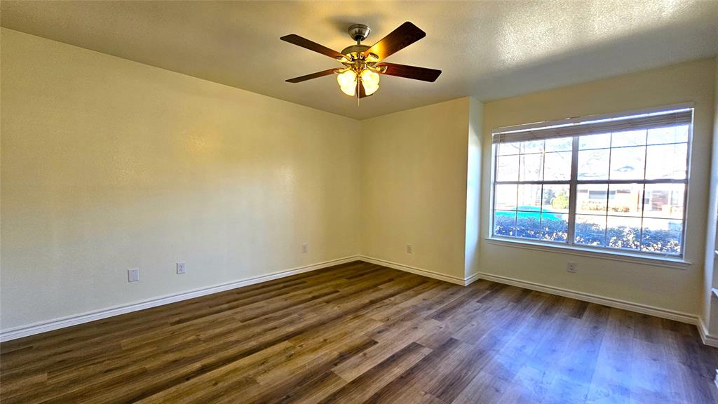 901 West Congress Street Denton, TX 76201 - Photo 24 of 34