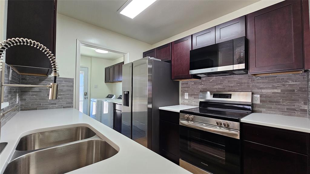 901 West Congress Street Denton, TX 76201 - Photo 7 of 34