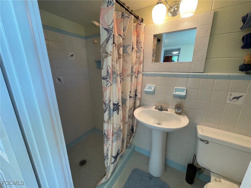 5460 Oak Ridge Avenue Fort Myers Beach, FL 33931 - Photo 42 of 47