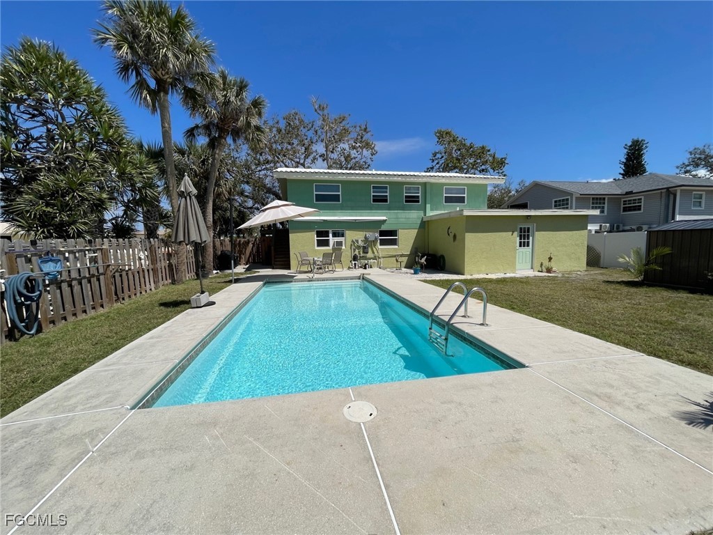 5460 Oak Ridge Avenue Fort Myers Beach, FL 33931 - Photo 10 of 47
