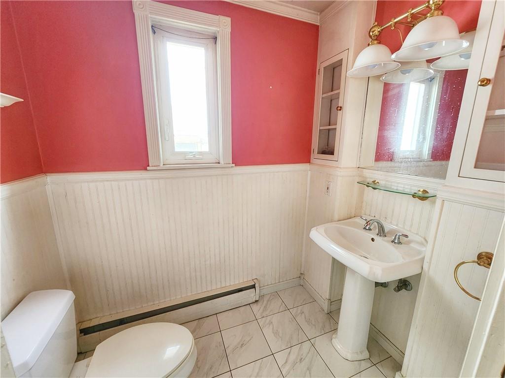 424 Pennsylvania Avenue Rochester, PA 15074 - Photo 16 of 24 Half bath on main floor