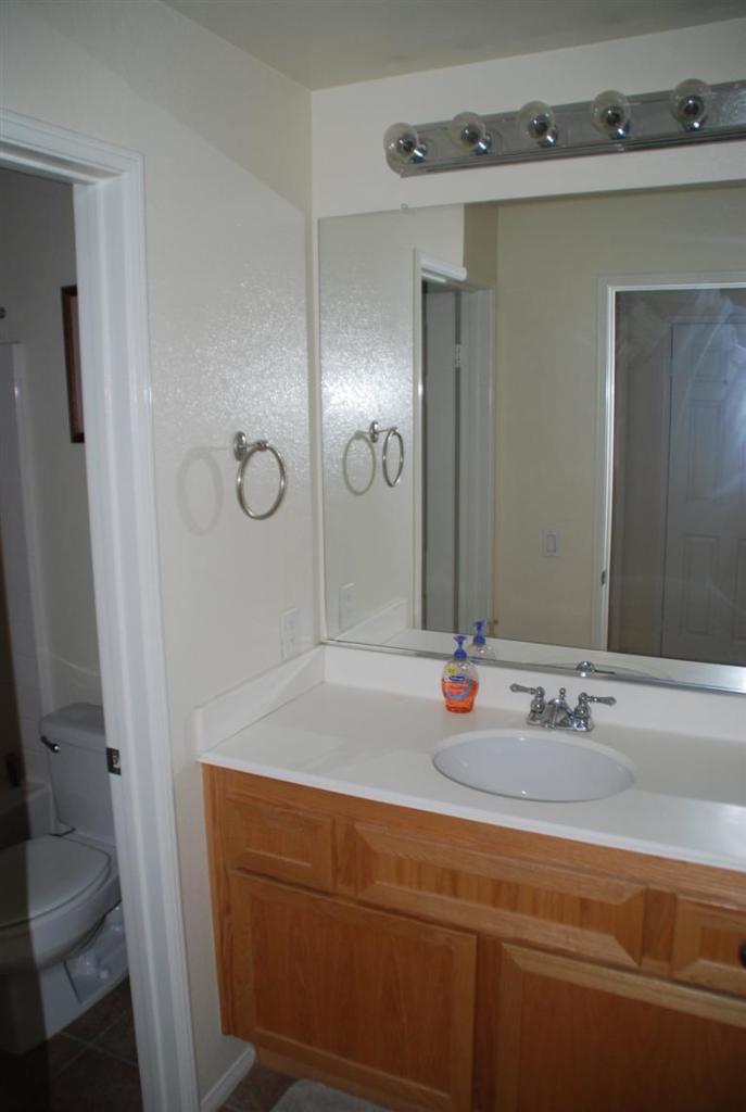 624 East Walnut Street, Unit 13 Pasadena, CA 91101 - Photo 8 of 11 Additional Photo