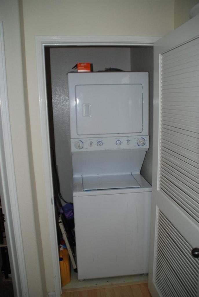 624 East Walnut Street, Unit 13 Pasadena, CA 91101 - Photo 9 of 11 Additional Photo