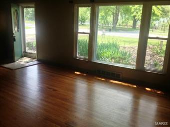 4232 Fee Fee Road Bridgeton, MO 63044 - Photo 11 of 28 Gallery Image 11