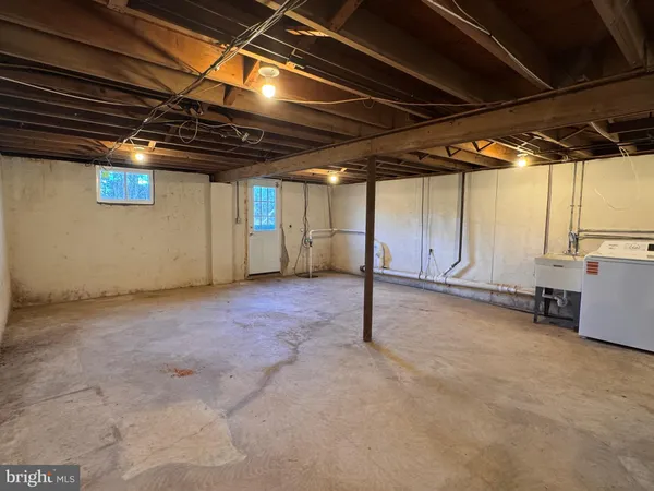 $1,500 | 1212 West King Road, Malvern, PA 19355