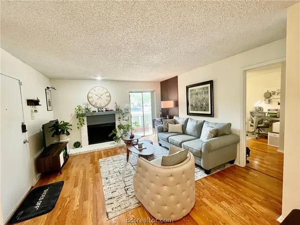 $132,000 | 1901 Holleman Drive West, Unit 301, College Station, TX 77840