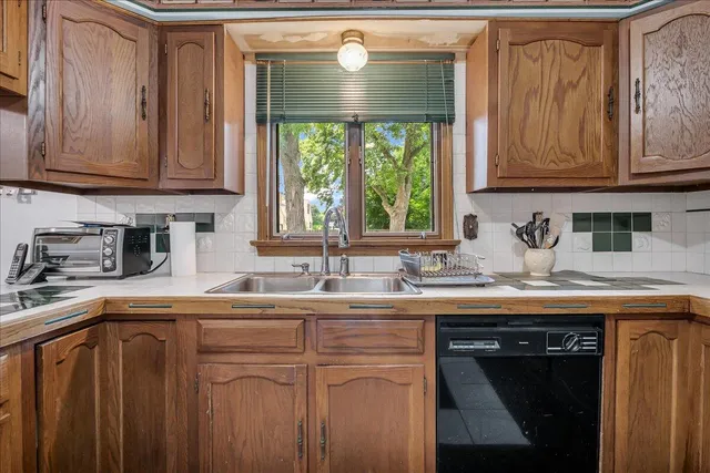 $199,900 | 1380 Woodside Street, Saginaw, MI 48601