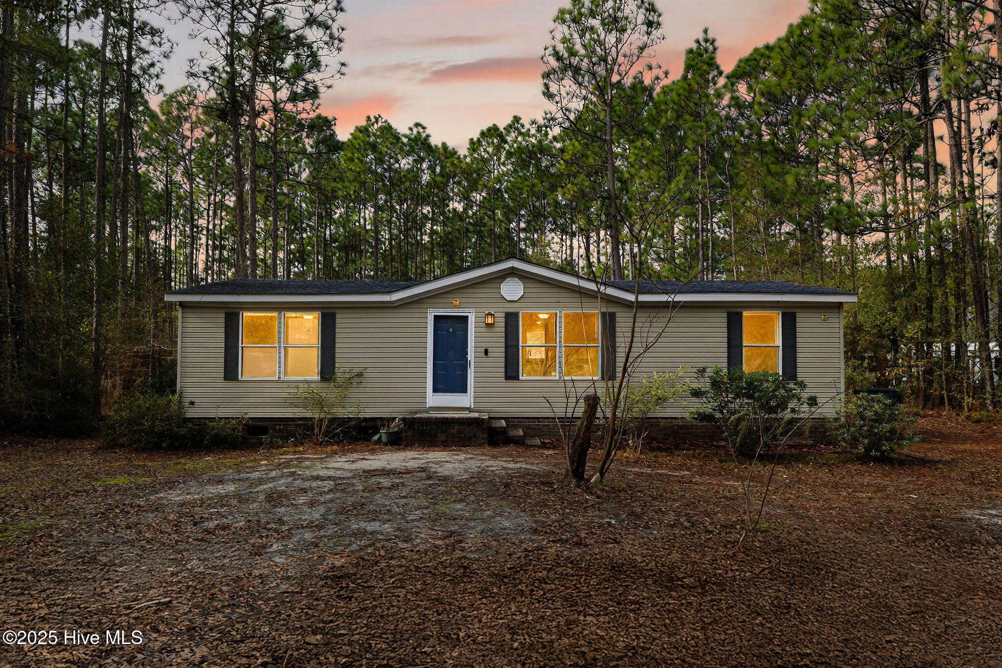 519MacoRoadNE-3_Dusk