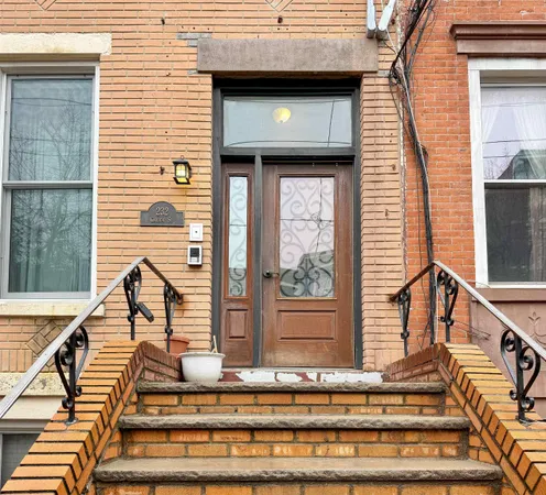 $4,000 | 232 Garden Street, Unit 2, Hoboken, NJ 07030
