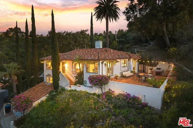 $1,812,000 | 14878 Round Valley Drive, Sherman Oaks, CA 91403