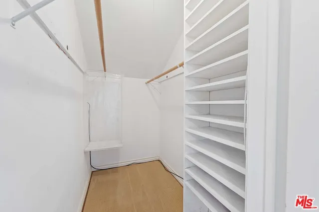 $1,812,000 | 14878 Round Valley Drive, Sherman Oaks, CA 91403