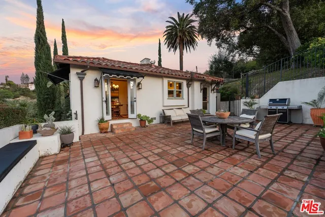 $1,812,000 | 14878 Round Valley Drive, Sherman Oaks, CA 91403