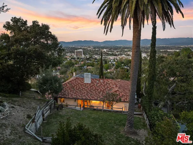 $1,812,000 | 14878 Round Valley Drive, Sherman Oaks, CA 91403