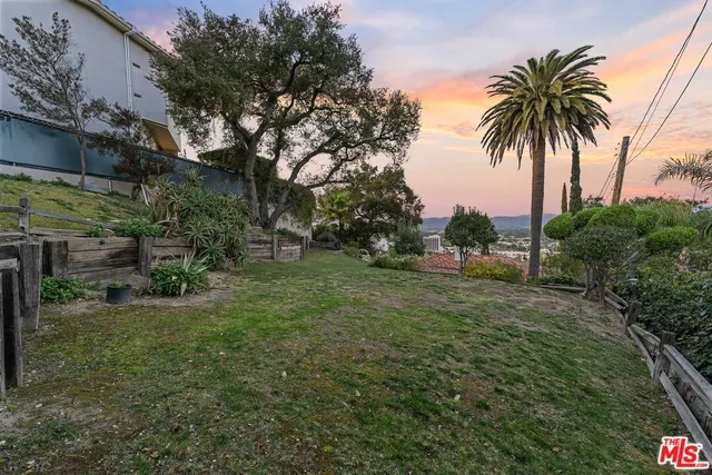 $1,812,000 | 14878 Round Valley Drive, Sherman Oaks, CA 91403