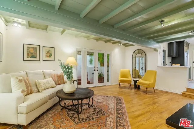 $1,812,000 | 14878 Round Valley Drive, Sherman Oaks, CA 91403