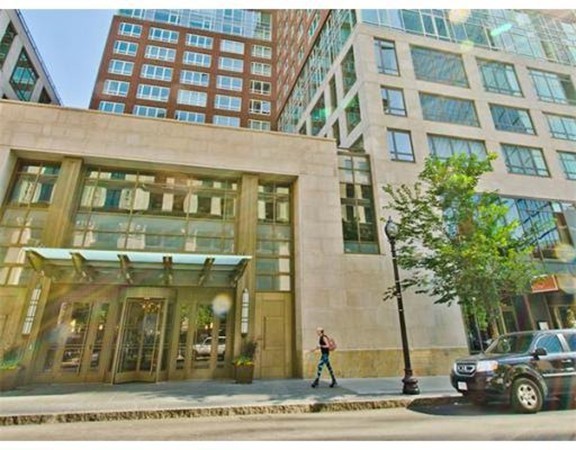 400 Stuart Street, Unit 21AA Boston, MA 02116 - Photo 20 of 22 a front view of a building