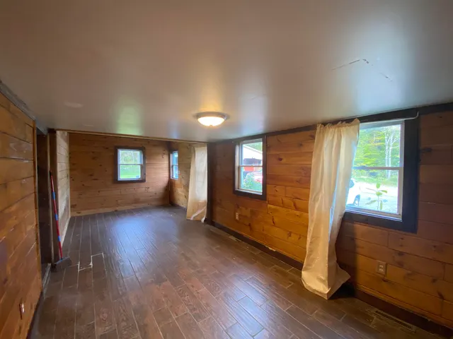 $189,950 | 416 Highway 5, Sutton, VT 05867