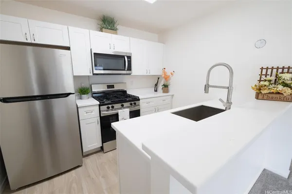 $405,000 | 91-280 Hanapouli Circle, Unit 11U, Ewa Beach, HI 96706