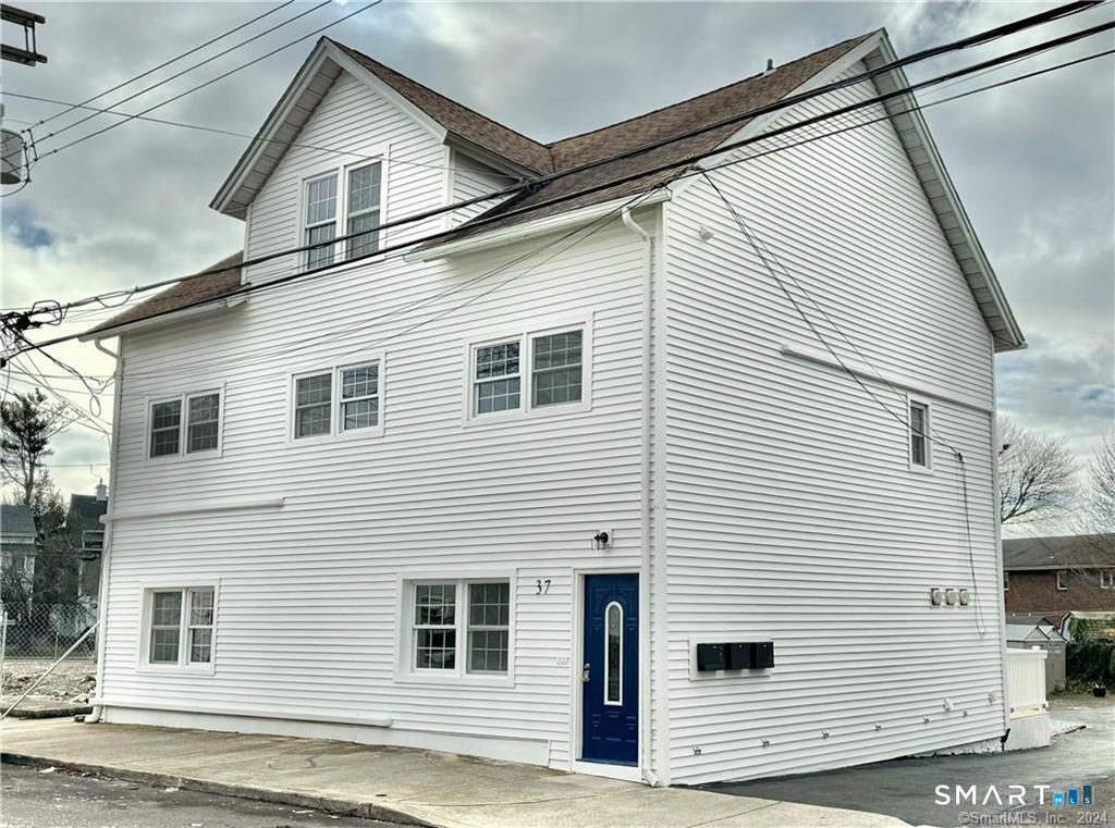 37 Village Road, Unit 1 Milford, CT 06460 - Photo 11 of 20