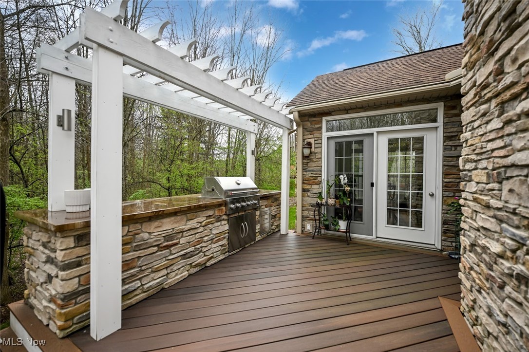 93 North Hametown Road Akron, OH 44333 - Photo 24 of 31 Trex deck
