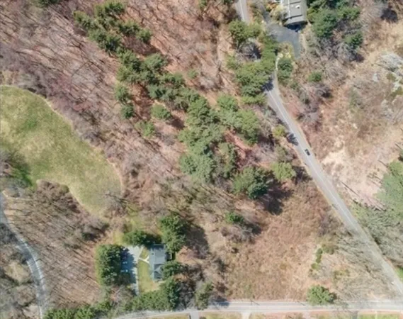 $85,000 | 394 1/2 Greenwood Street, Millbury, MA 01527