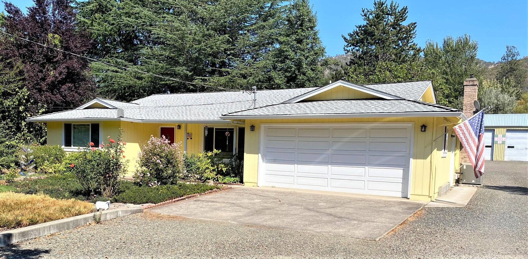 612 Upper River Road Gold Hill, OR 97525 - Photo 2 of 34 Front