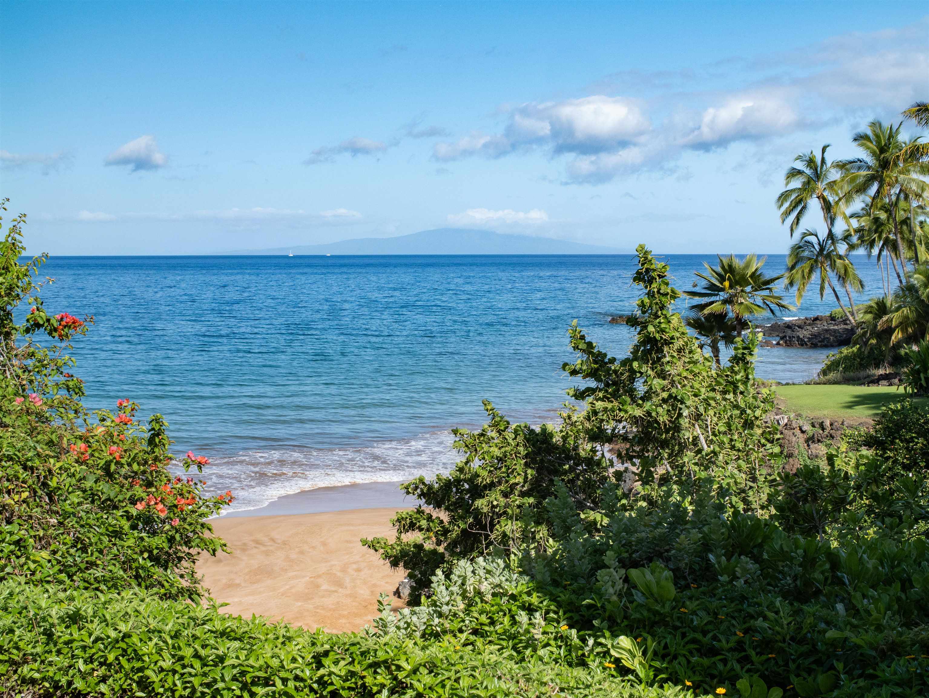 4640-4650 Makena Road Kihei, HI 96753 - Photo 34 of 48 a view of a lake