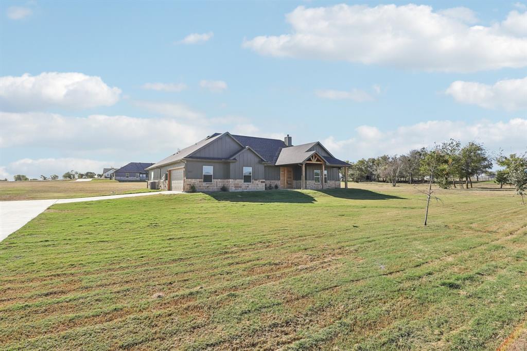 6657 Buffalo Ridge Circle Godley, TX 76044 - Photo 6 of 38